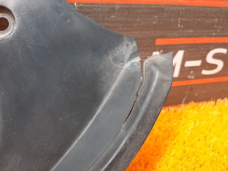 Водосток багажника, 340 рублей, Красноярск