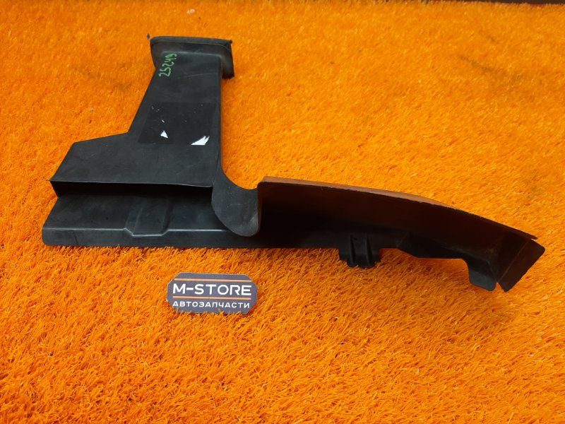 Водосток лобового стекла, 190 рублей, Красноярск