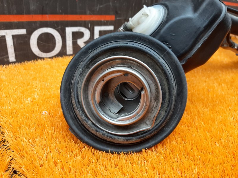 горловина топливного бака, 930 рублей, Красноярск