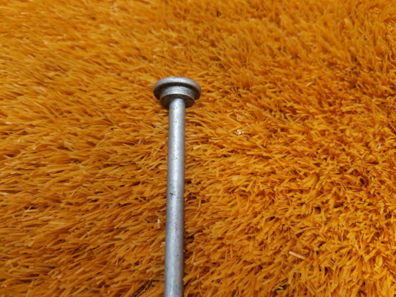 болт подвески, 50 рублей, Красноярск