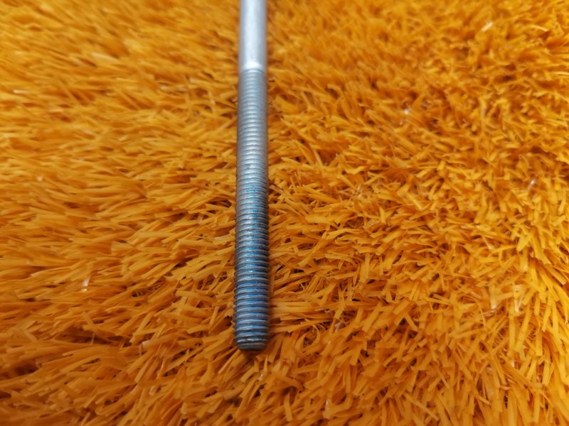 болт подвески, 50 рублей, Красноярск