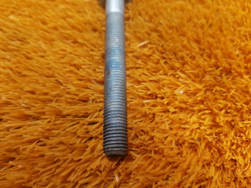 болт подвески, 100 рублей, Красноярск