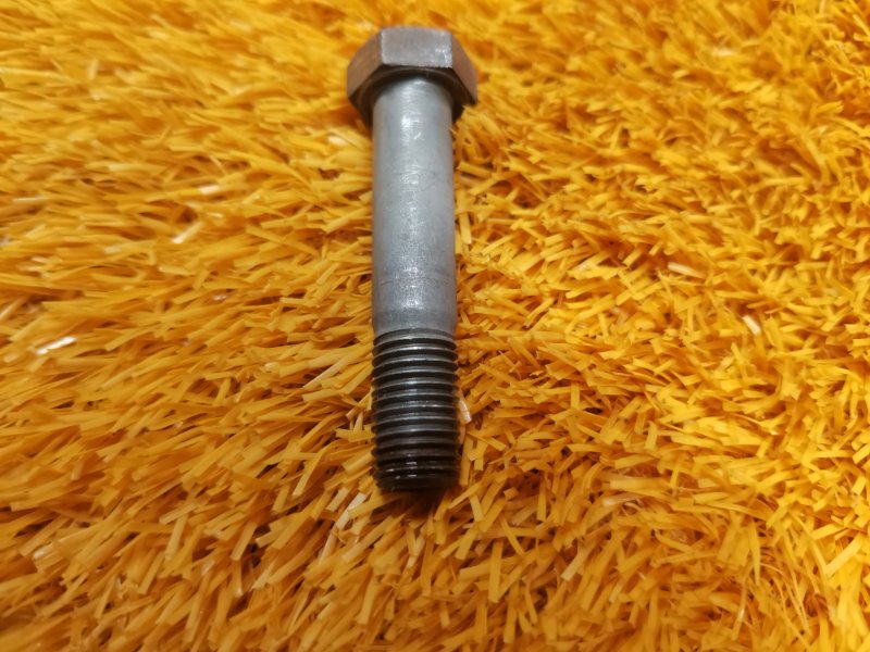 болт подвески, 100 рублей, Красноярск