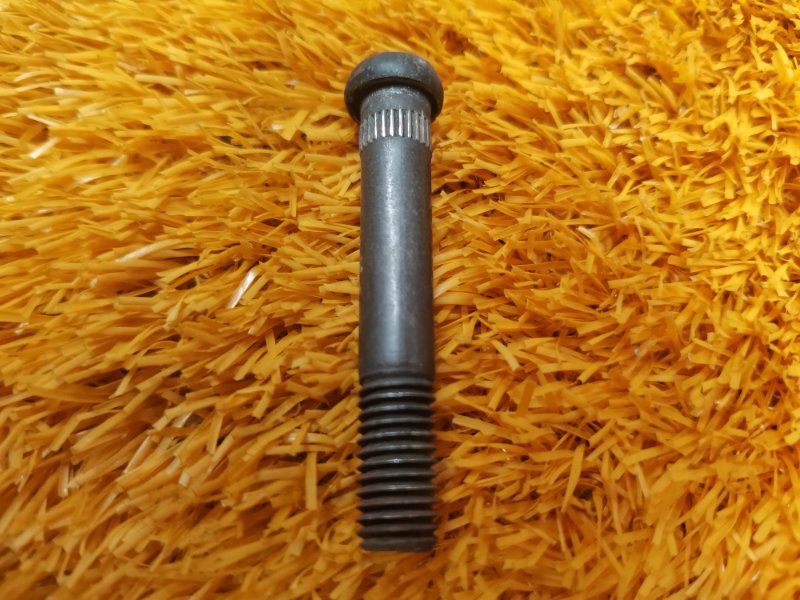 болт подвески, 50 рублей, Красноярск