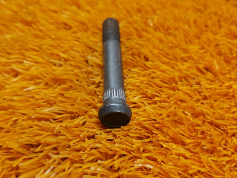 болт подвески, 50 рублей, Красноярск