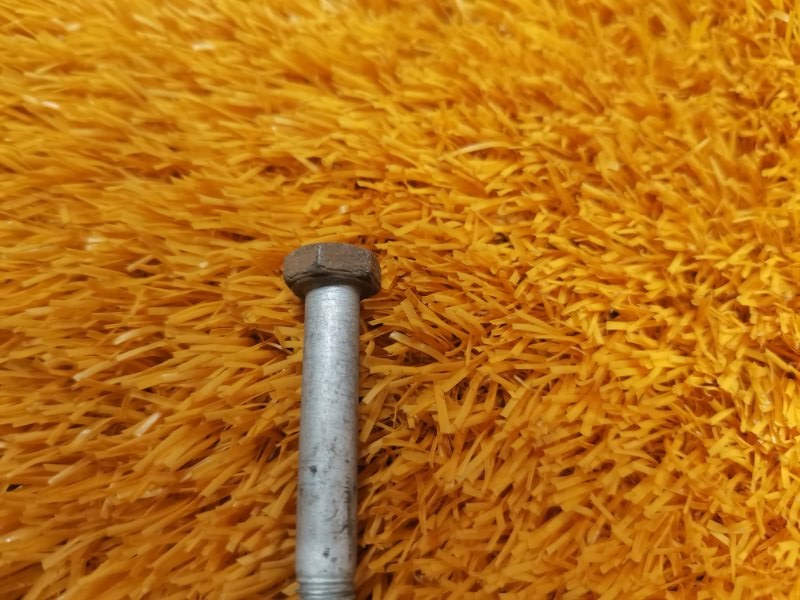 болт подвески, 50 рублей, Красноярск