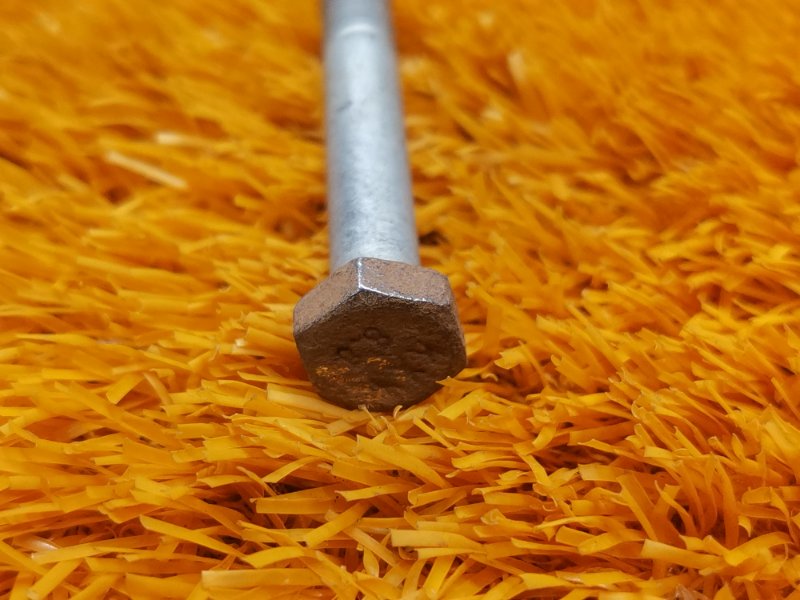 болт подвески, 50 рублей, Красноярск