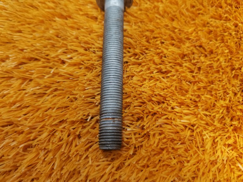 болт подвески, 100 рублей, Красноярск