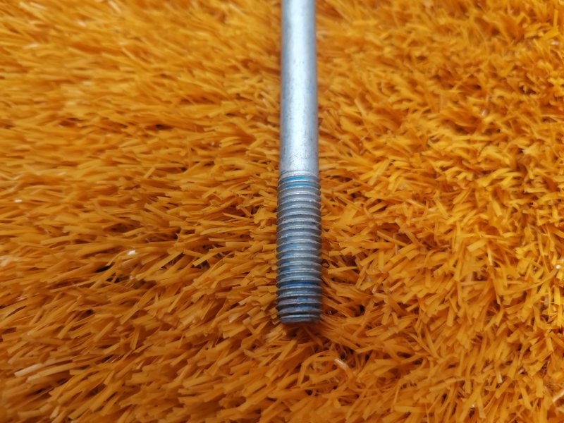 болт подвески, 50 рублей, Красноярск