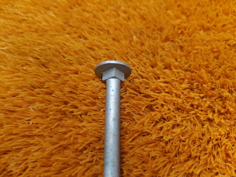 болт подвески, 50 рублей, Красноярск