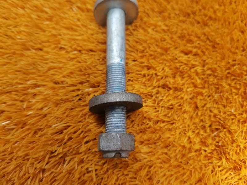 болт подвески, 200 рублей, Красноярск