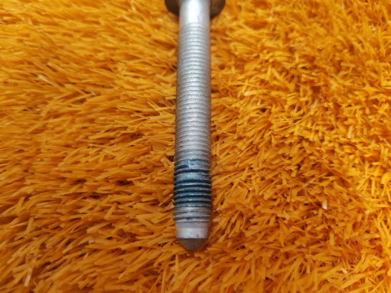 болт подвески, 100 рублей, Красноярск