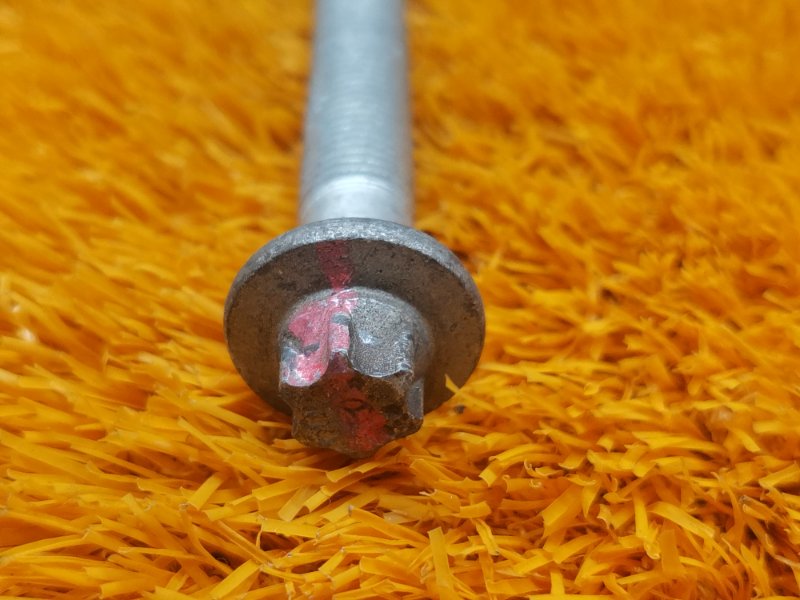 болт подвески, 100 рублей, Красноярск