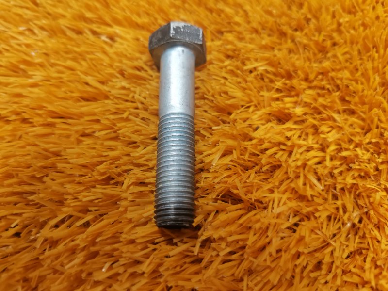 болт подвески, 100 рублей, Красноярск