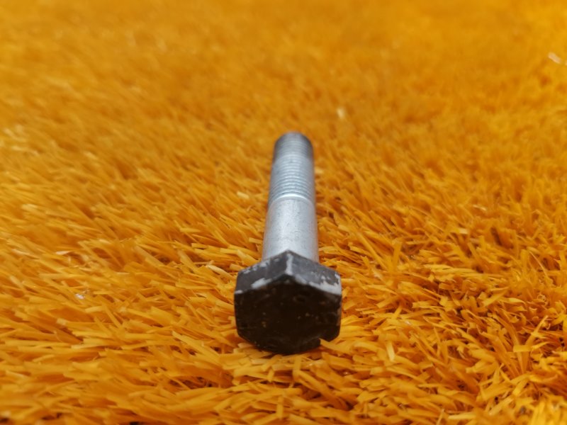 болт подвески, 100 рублей, Красноярск