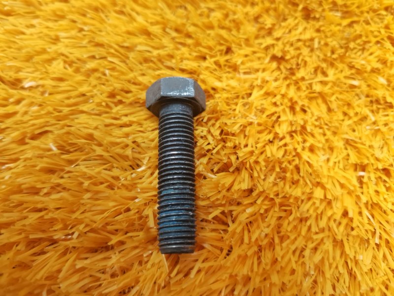 болт подвески, 100 рублей, Красноярск