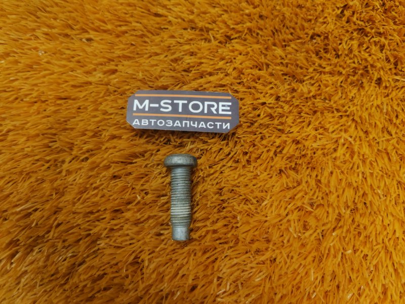 болт подвески, 50 рублей, Красноярск