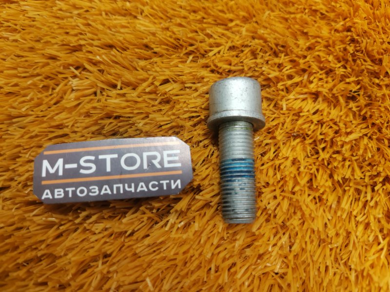 болт подвески, 100 рублей, Красноярск