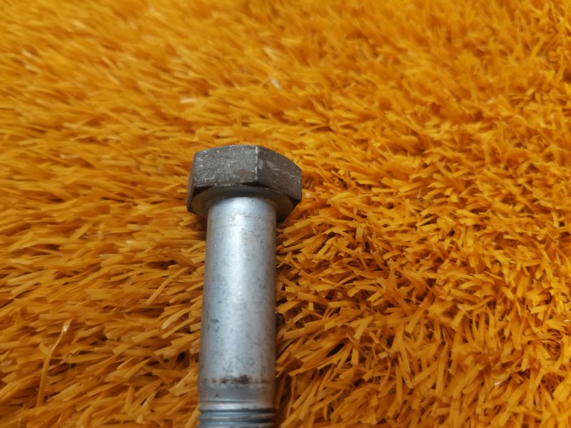 болт подвески, 100 рублей, Красноярск