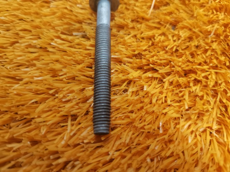 болт подвески, 50 рублей, Красноярск