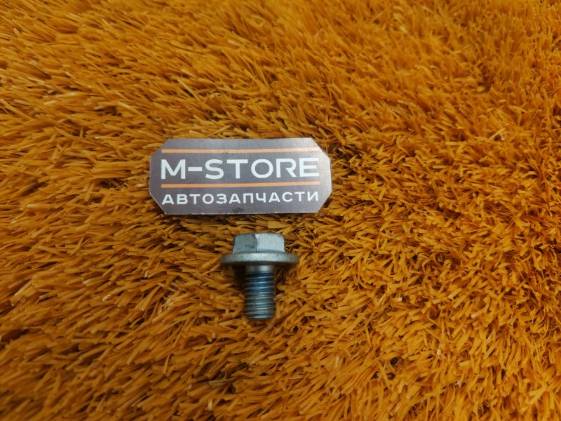 болт подвески, 50 рублей, Красноярск