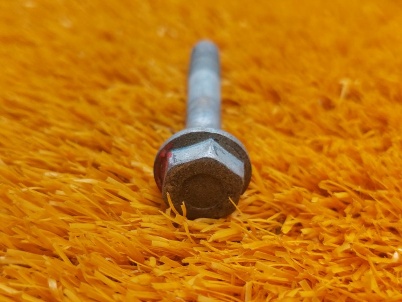 болт подвески, 50 рублей, Красноярск