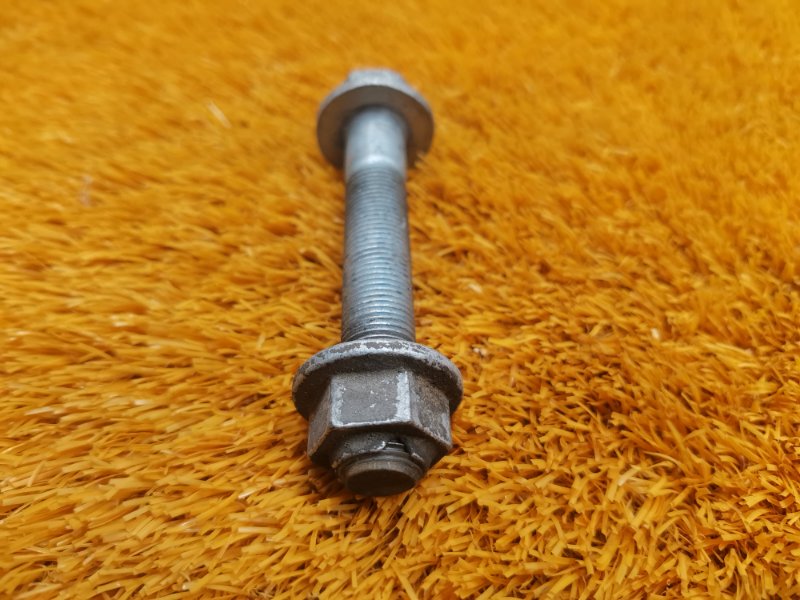 болт подвески, 200 рублей, Красноярск