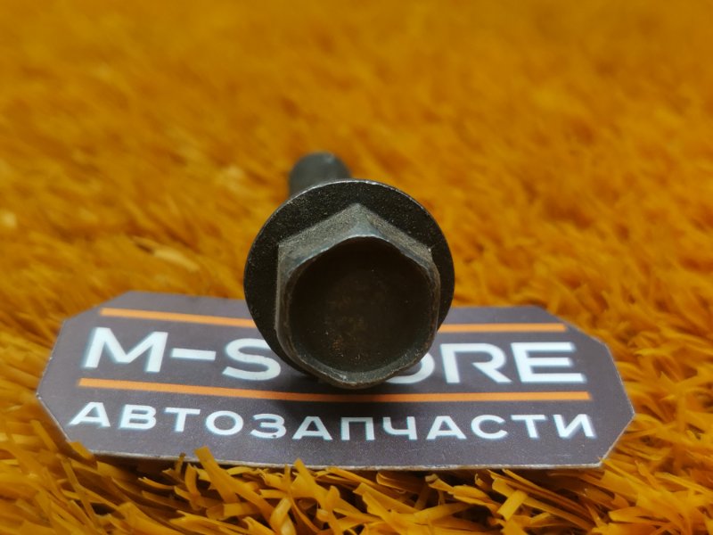 болт подвески, 50 рублей, Красноярск
