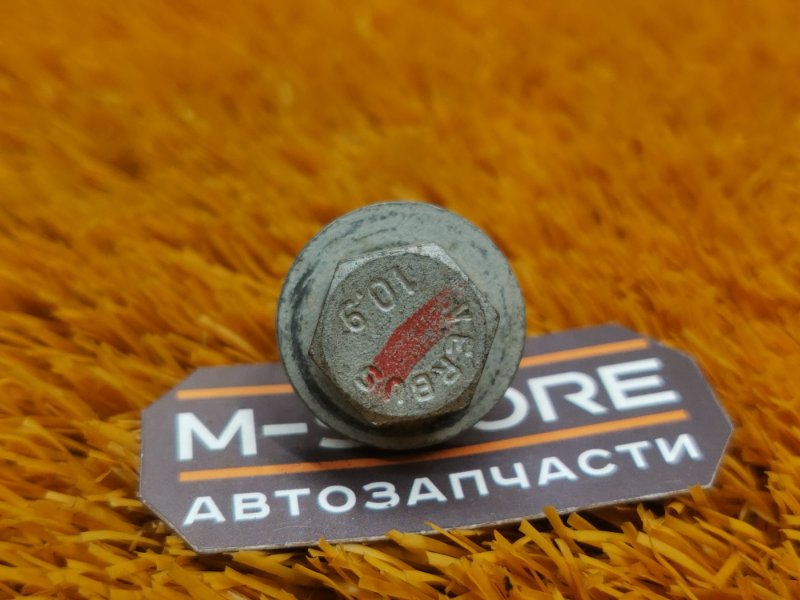 болт подвески, 50 рублей, Красноярск