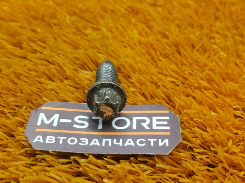 болт подвески, 50 рублей, Красноярск