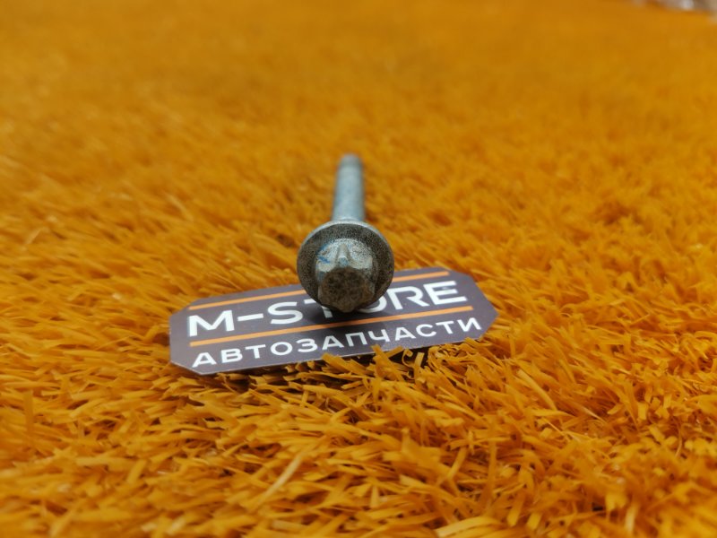 болт подвески, 50 рублей, Красноярск