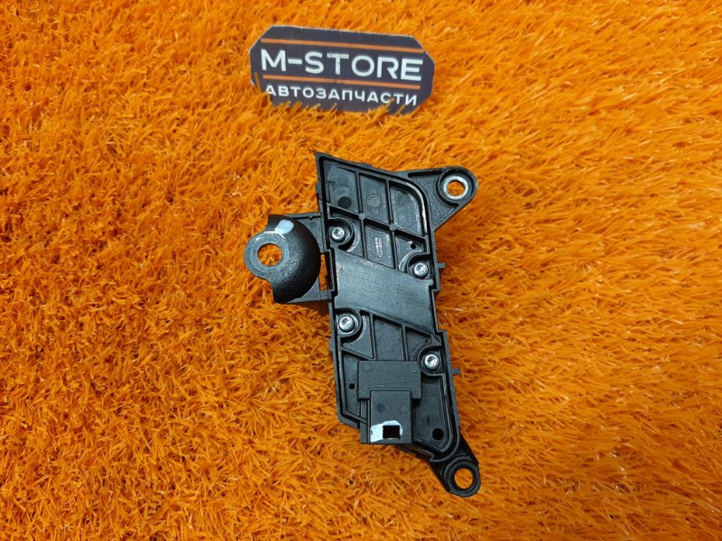 Кнопка центрального замка, 500 рублей, Красноярск