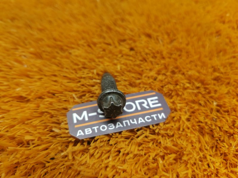 болт подвески, 50 рублей, Красноярск