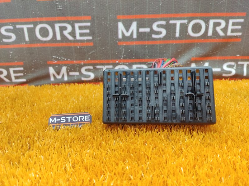 Кронштейн блока реле, 500 рублей, Красноярск