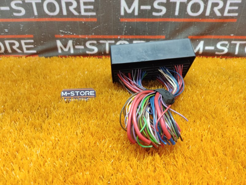 Кронштейн блока реле, 500 рублей, Красноярск