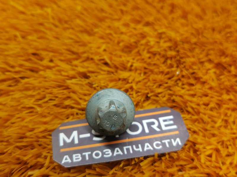 болт подвески, 50 рублей, Красноярск