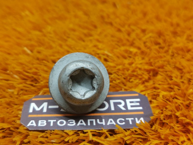 болт подвески, 50 рублей, Красноярск