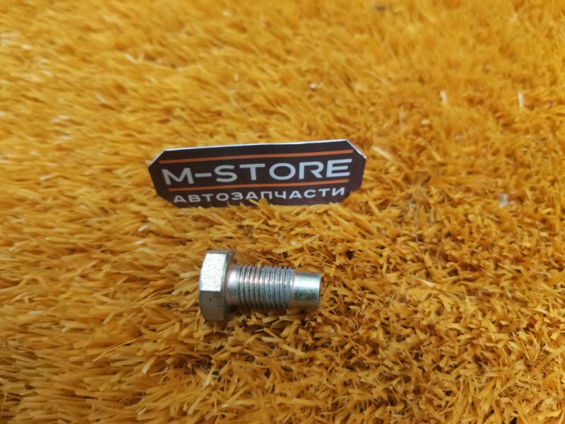 болт подвески, 50 рублей, Красноярск