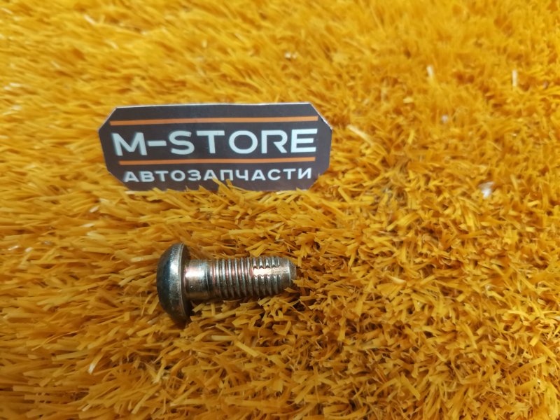 болт подвески, 50 рублей, Красноярск