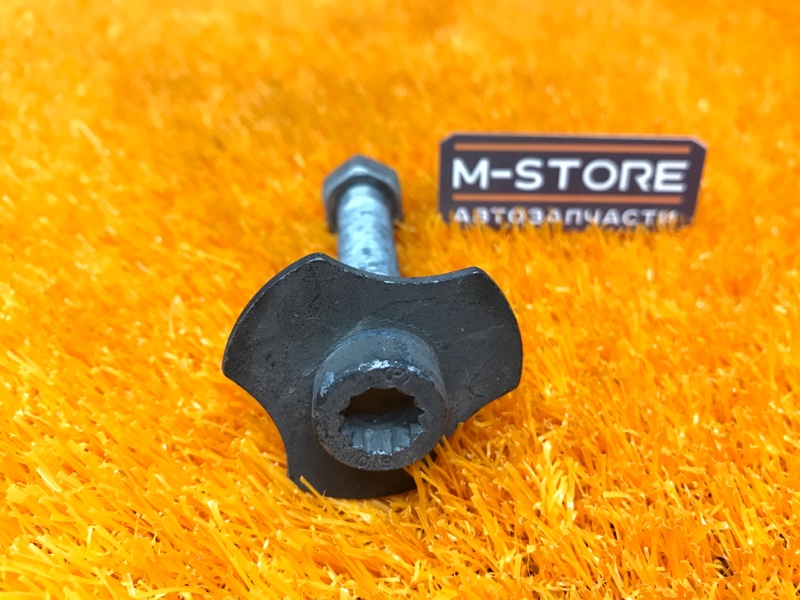 болт подвески, 200 рублей, Красноярск