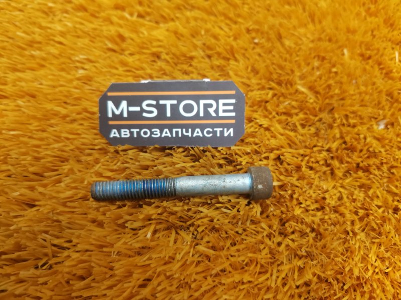 болт подвески, 50 рублей, Красноярск