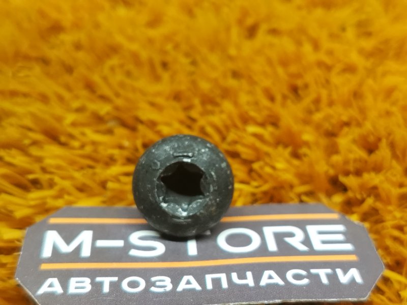 болт подвески, 50 рублей, Красноярск