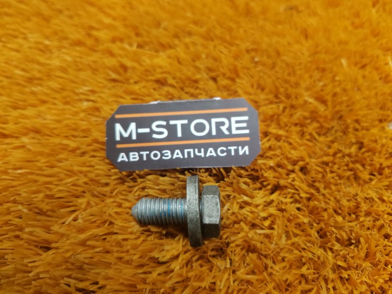 болт подвески, 50 рублей, Красноярск