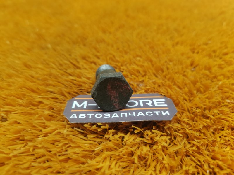 болт подвески, 200 рублей, Красноярск