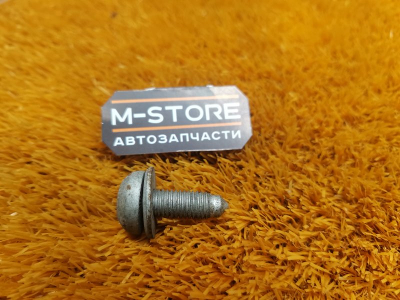 болт подвески, 50 рублей, Красноярск