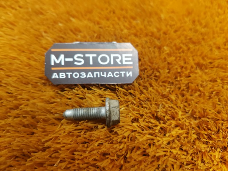 болт подвески, 50 рублей, Красноярск