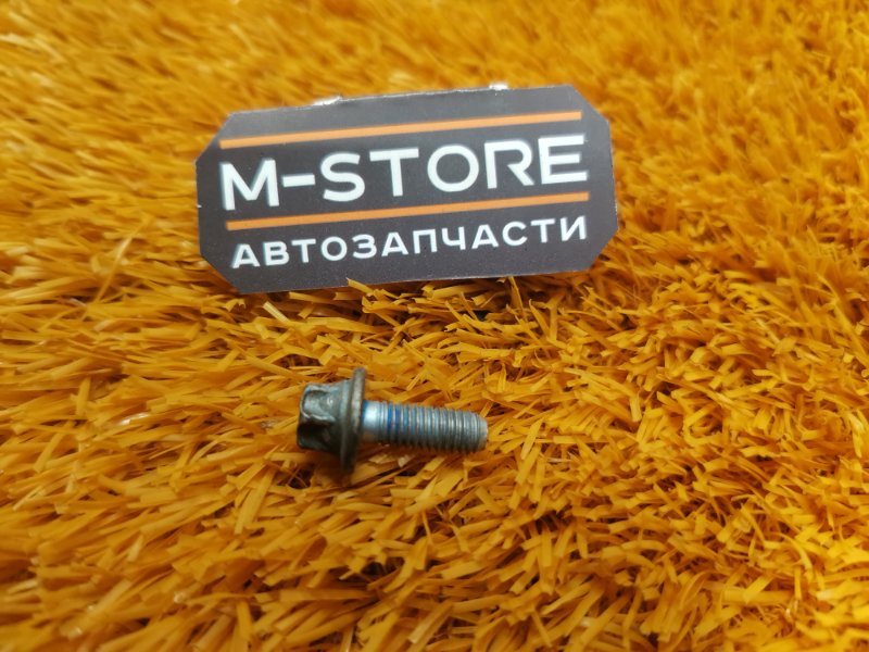 болт подвески, 50 рублей, Красноярск