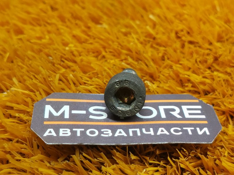 болт подвески, 50 рублей, Красноярск