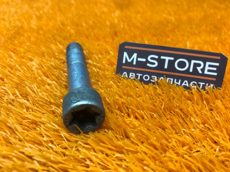 болт подвески, 100 рублей, Красноярск