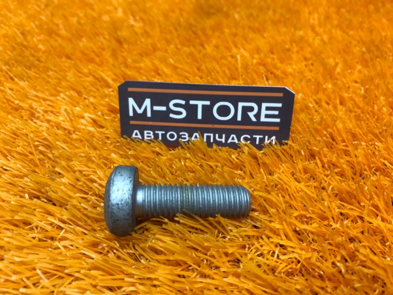 болт подвески, 50 рублей, Красноярск